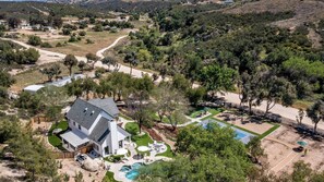 Villa (4 Bedrooms) | Interior - The Riesling Retreat by Avantstay Estate w/ Pool, Hottub, Putting Green & Pickle Ball Court! (Temecula)