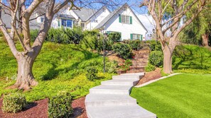 Interior - The Riesling Retreat by Avantstay Estate w/ Pool, Hottub, Putting Green & Pickle Ball Court! (Temecula)
