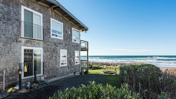 House (2 Bedrooms) | Bahagian dalam