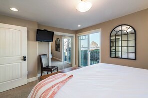 Interior - Blue Starfish by Avantstay Ocean Views & Direct Cannon Beach Access (Cannon Beach)
