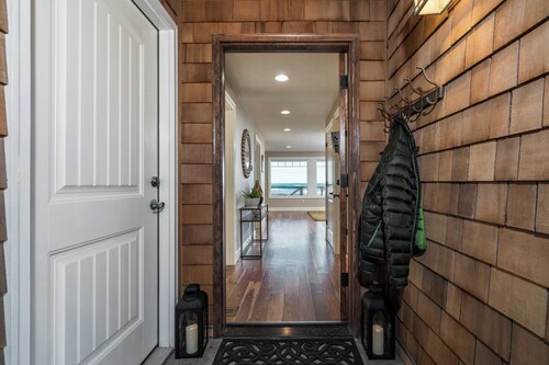 Blue Starfish by Avantstay Ocean Views & Direct Cannon Beach Access