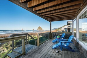 House (2 Bedrooms) | Interior - Blue Starfish by Avantstay Ocean Views & Direct Cannon Beach Access (Cannon Beach)
