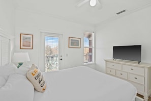 House (6 Bedrooms) | Interior