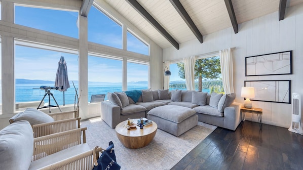 House (4 Bedrooms) | Interior