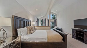 Interior - Sparrow by Avantstay Modern Mountain Retreat w/ Hot Tub, Pool Table & Games! (Truckee)
