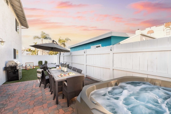 House (3 Bedrooms) | Front of property
