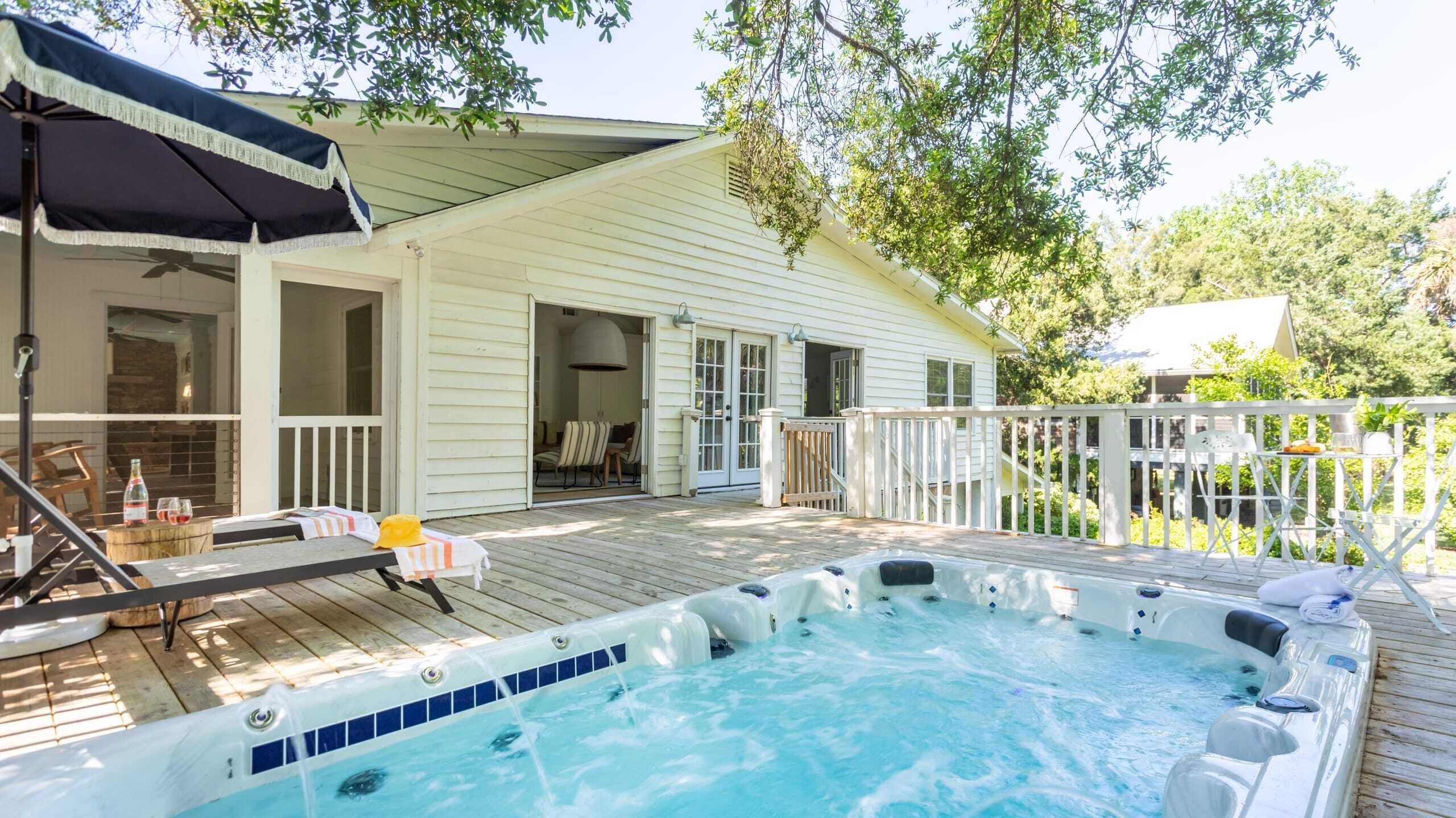 House (4 Bedrooms) | Front of property