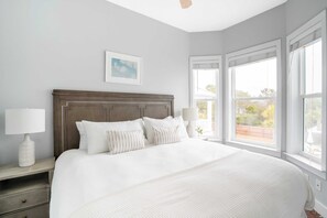 Interior - Blue Jay By Avantstay Spectacular Destin Oasis w/ Pool Walking Distance to Beach (Destin)