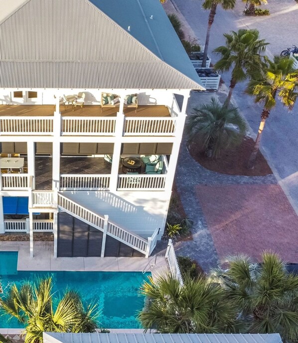 Casa (Multiple Bedrooms) | Interior