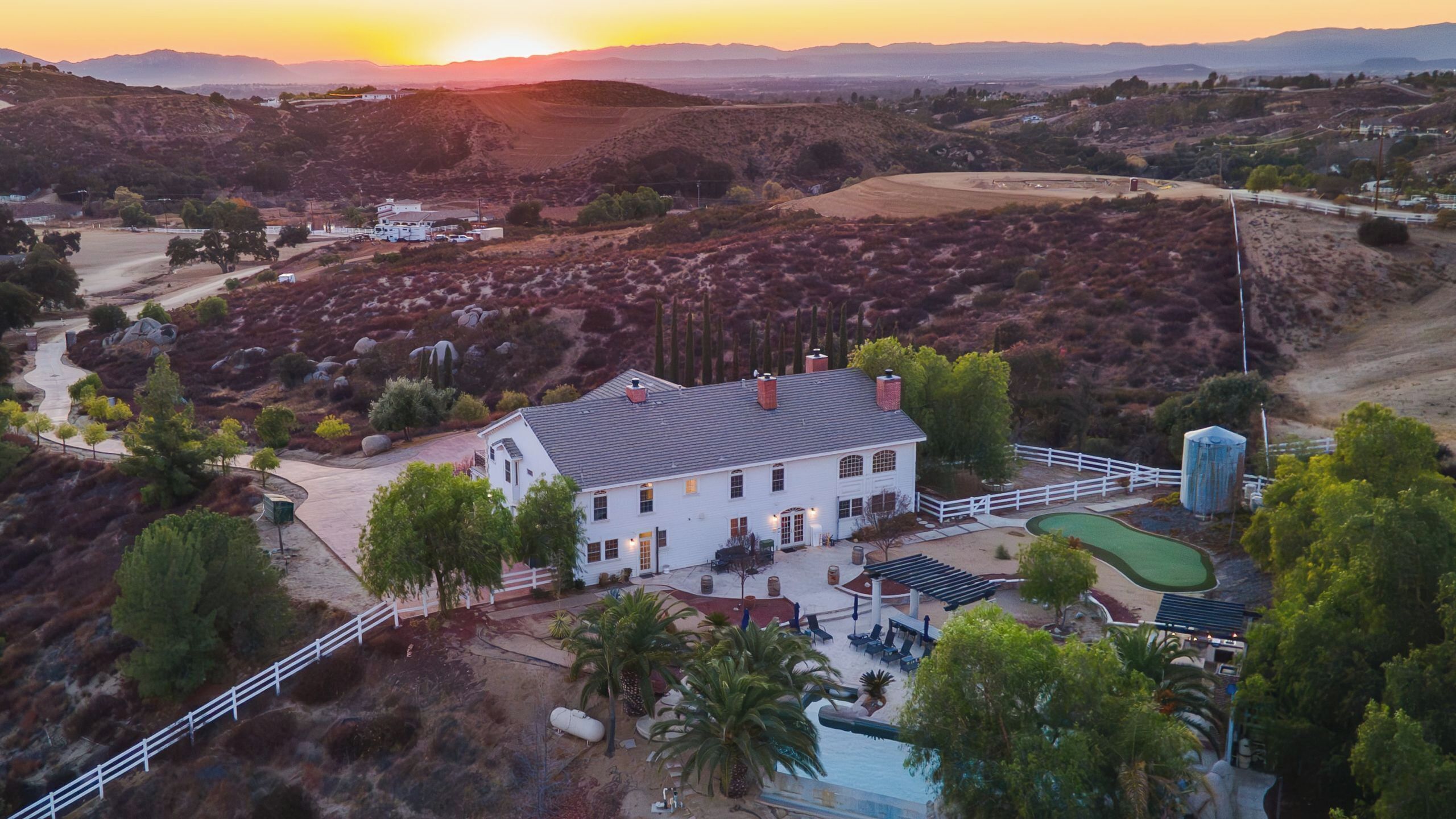 别墅 (6 Bedrooms) | 住宿正面