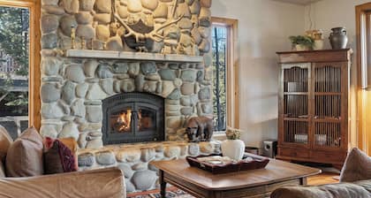 Ellis Peak by Avantstay Beautiful Mckinney Cabin w/ Filtered Lake Views