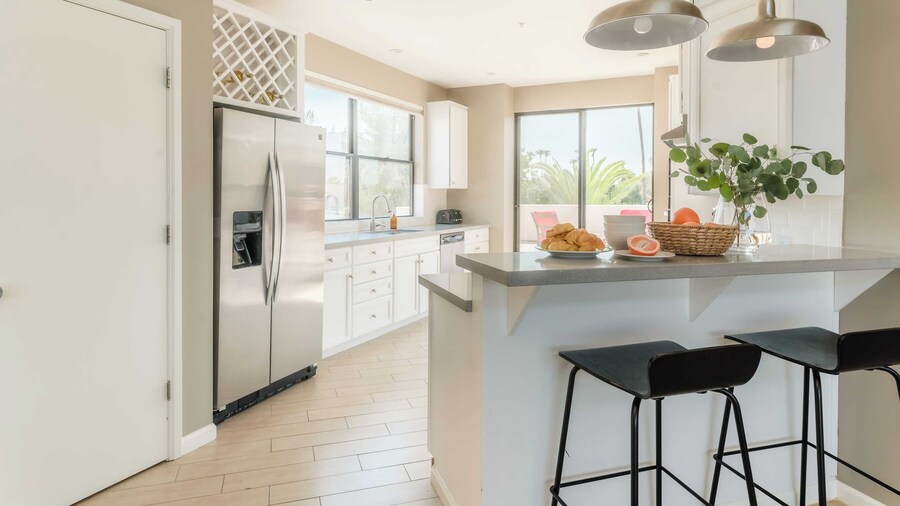 Ivory Buyout By Avantstay Two Home Buyout Near Old Town w/ Large Patio