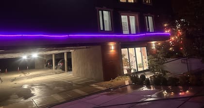 Lakeview Hotel