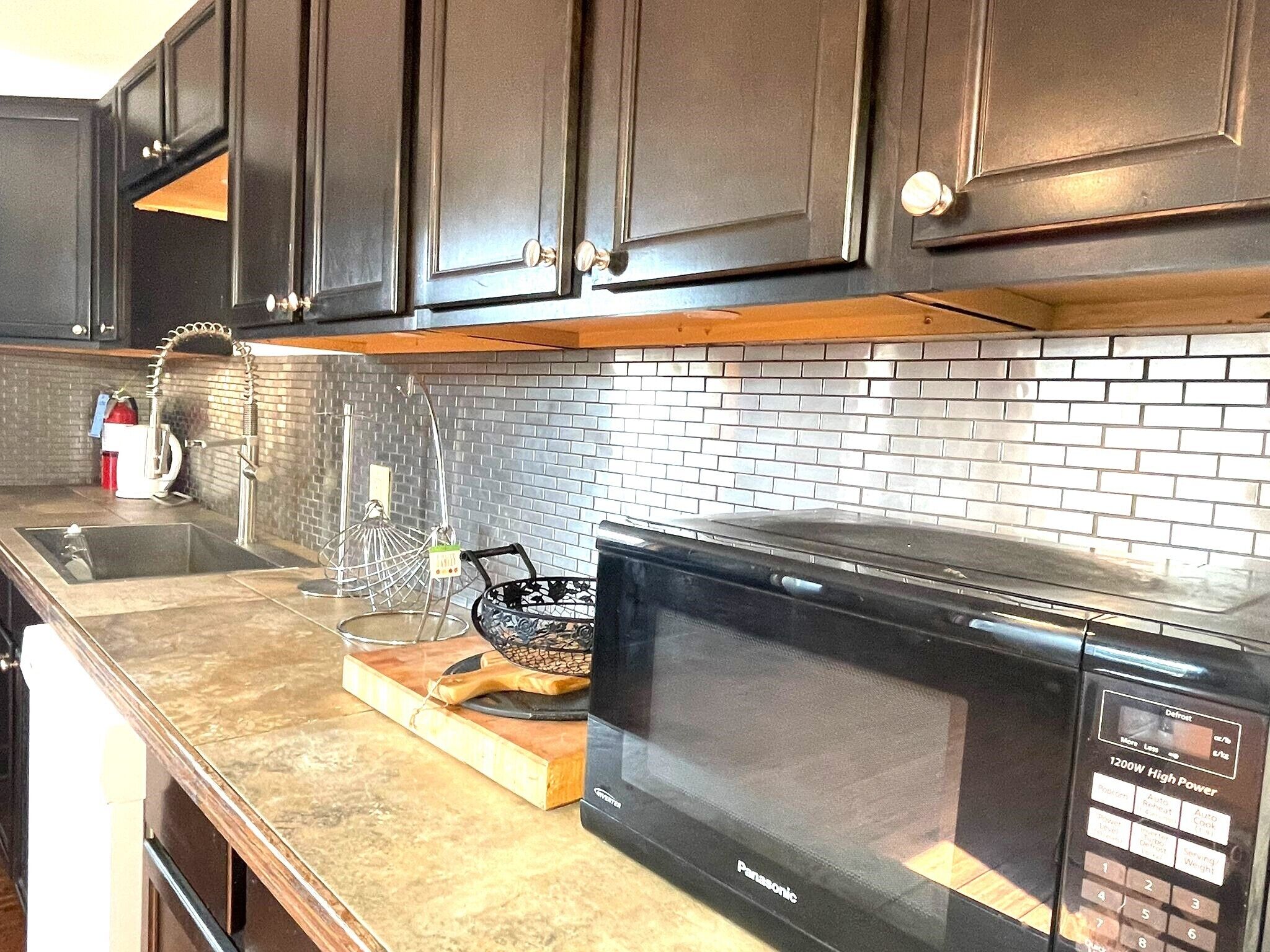 Short Term Rental-Catch n' Relax - Apt 2 in Kawartha Lakes