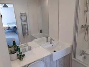 Superior Apartment, Accessible, Ensuite | Bathroom - At Home Property (Manchester)