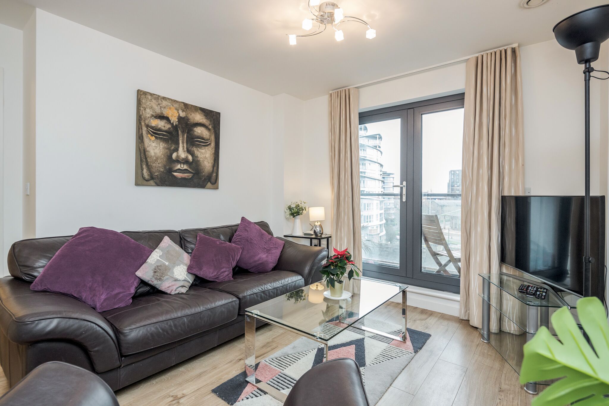 Business Apartment, Private Bathroom, City View | Lounge