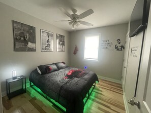 4 chambres, fer et planche à repasser, Wi-Fi, literie fournie