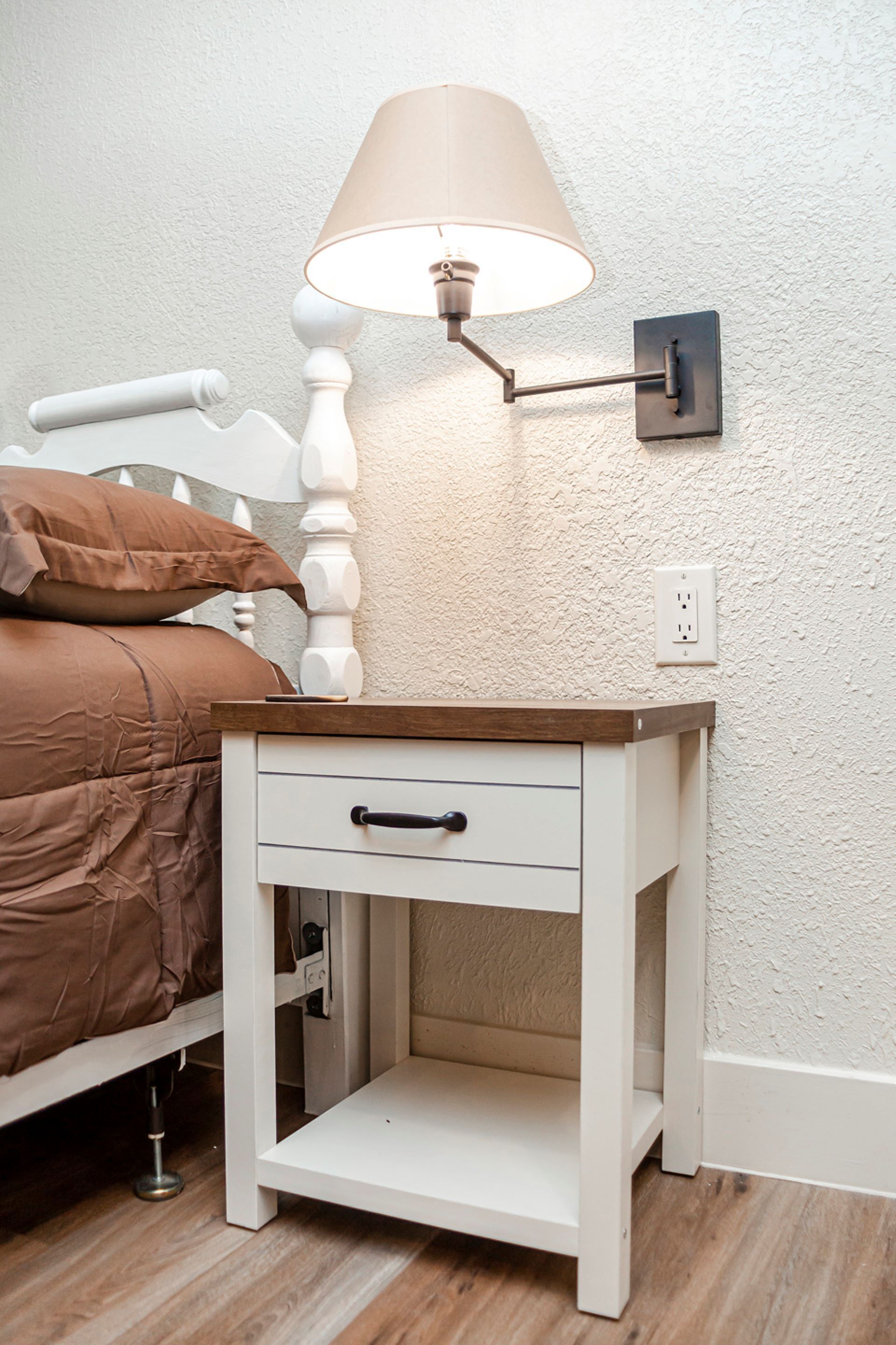 Private Sunset Lodge Suite w/ Whirlpool Tub +View!