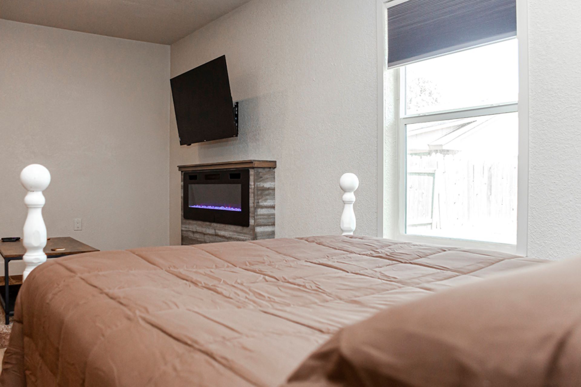 Private Sunset Lodge Suite w/ Whirlpool Tub +View!