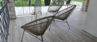 Maison de 300m2 Piscine, Salle de Sport et Salle de Cinéma aux Portes du Lubéron