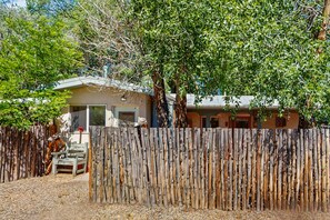 Exterior - Dog-friendly getaway with a gas fireplace, full kitchen, & patio (Taos)
