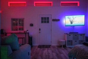 Smart TV, computer monitors