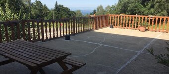 8/10-person apartment with terrace and garage