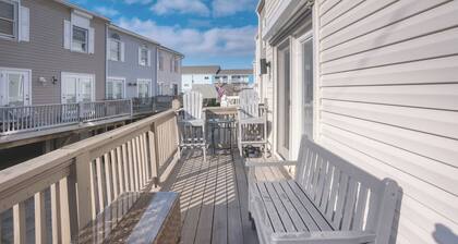Across the street from the beach and Pet Friendly!