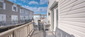 Across the street from the beach and Pet Friendly!