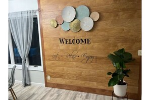 Unclassified image, 4 of 30, button