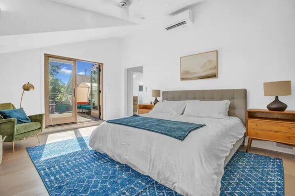 6 habitaciones, escritorio y tabla de planchar con plancha 