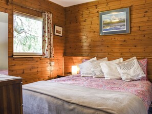2 bedrooms, bed sheets