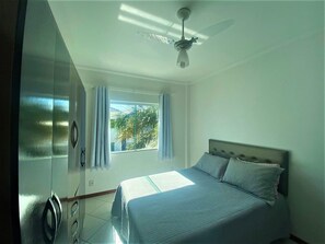 Apartamento | 2 quartos, individualmente decorados, individualmente mobiliados