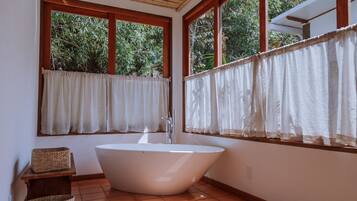 Sauna seca, banheira de hidromassagem, sauna a vapor, banho turco/hammam