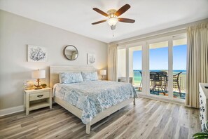 3 bedrooms, desk, iron/ironing board, WiFi