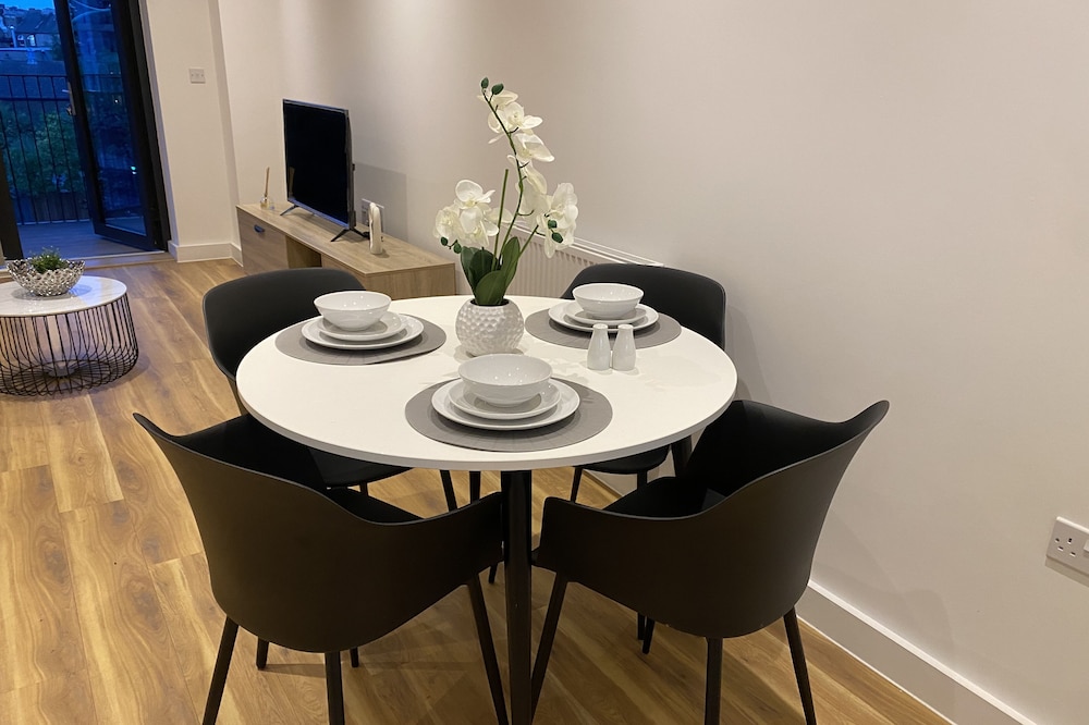 Cosy 2 bedroom apartment with balcony
