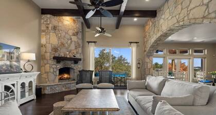 Private pool you can heat w/kids game room&firepit