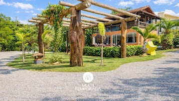 Casa premium, acesso à piscina | Fachada