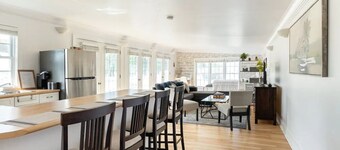 BOATHOUSE LOFT - Loft with million dollar views!