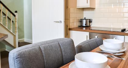 White Rose Apartment