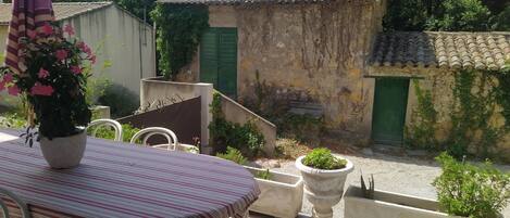 Restauration extérieure