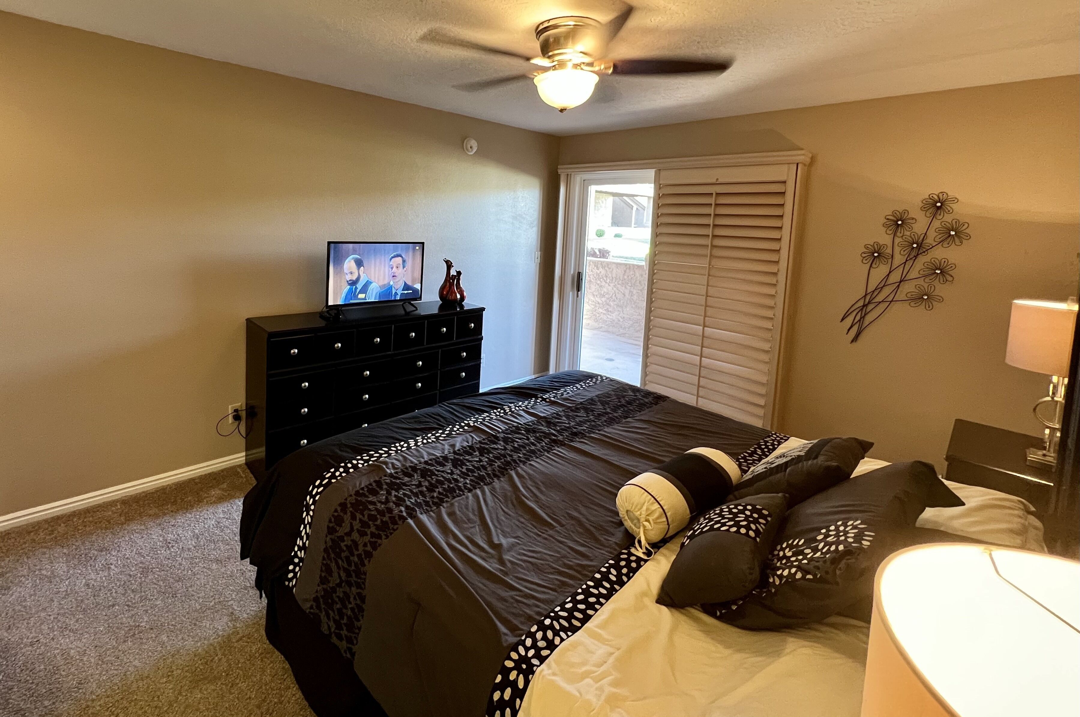 Sports Village Dreamy Desert Escape-2 BR/Sleeps 6