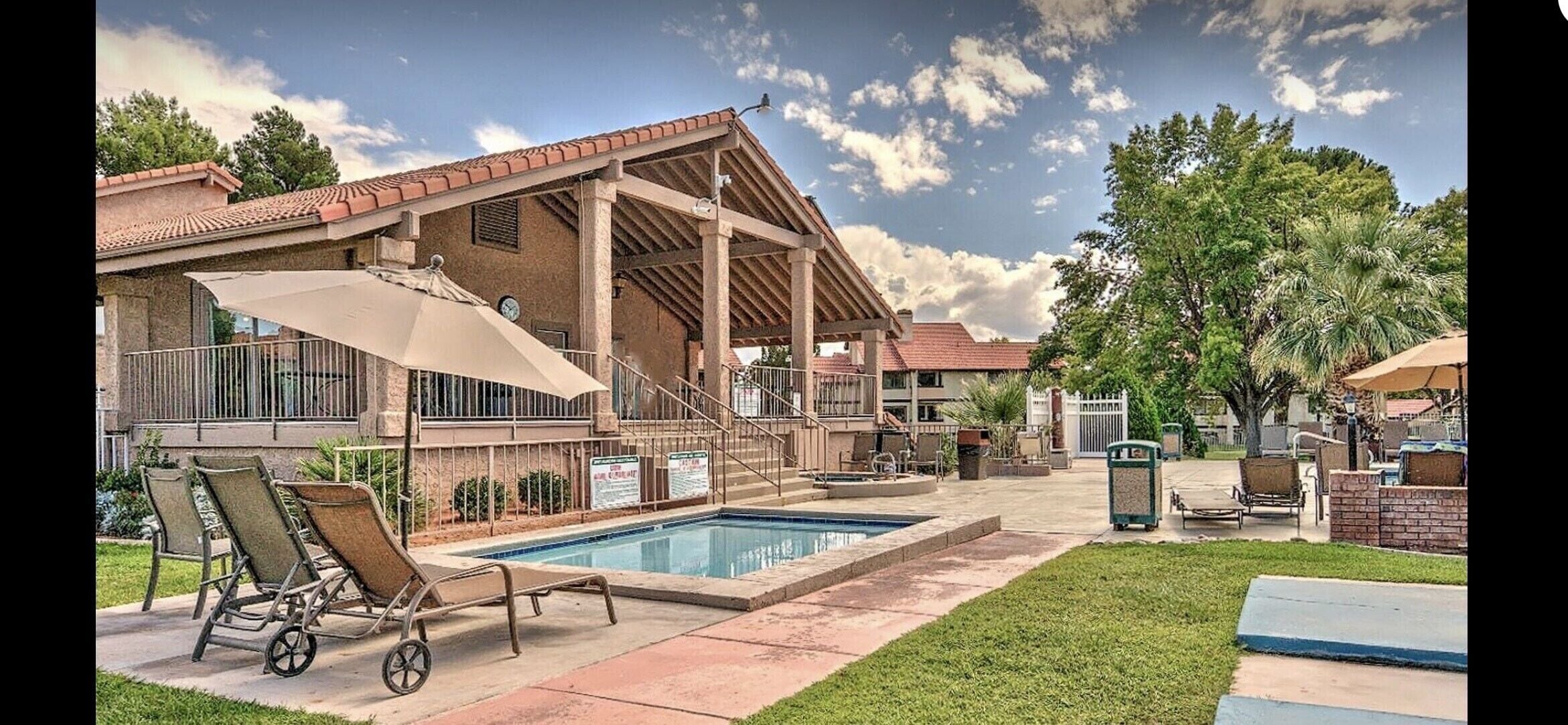 屋外プール、温水プール