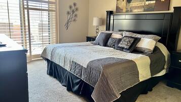 2 bedrooms, iron/ironing board, travel crib, free WiFi