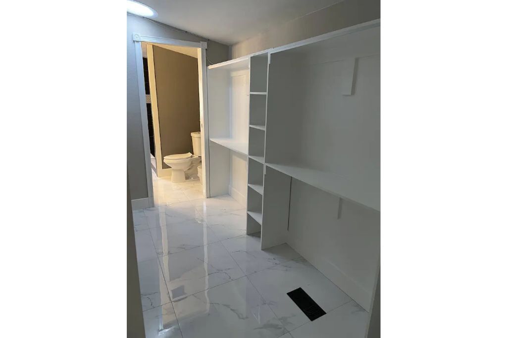 Luxurious Studio Perfect for Travel Nurses, Thornton, CO Vacation