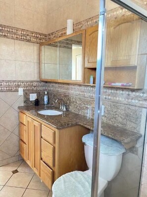 Shower - Ocean View King Suite (Rosarito)