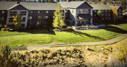 Golf resort for Labor Weekend