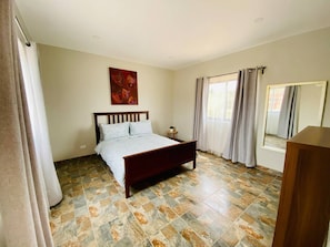 1 habitación, wifi y ropa de cama