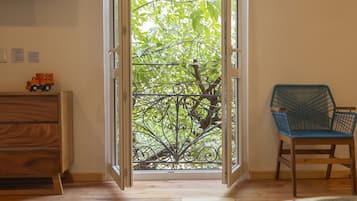 Deluxe Double Room | In-room safe, individually decorated, individually furnished