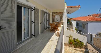 A contemporary inn situated in the center of Ermioni